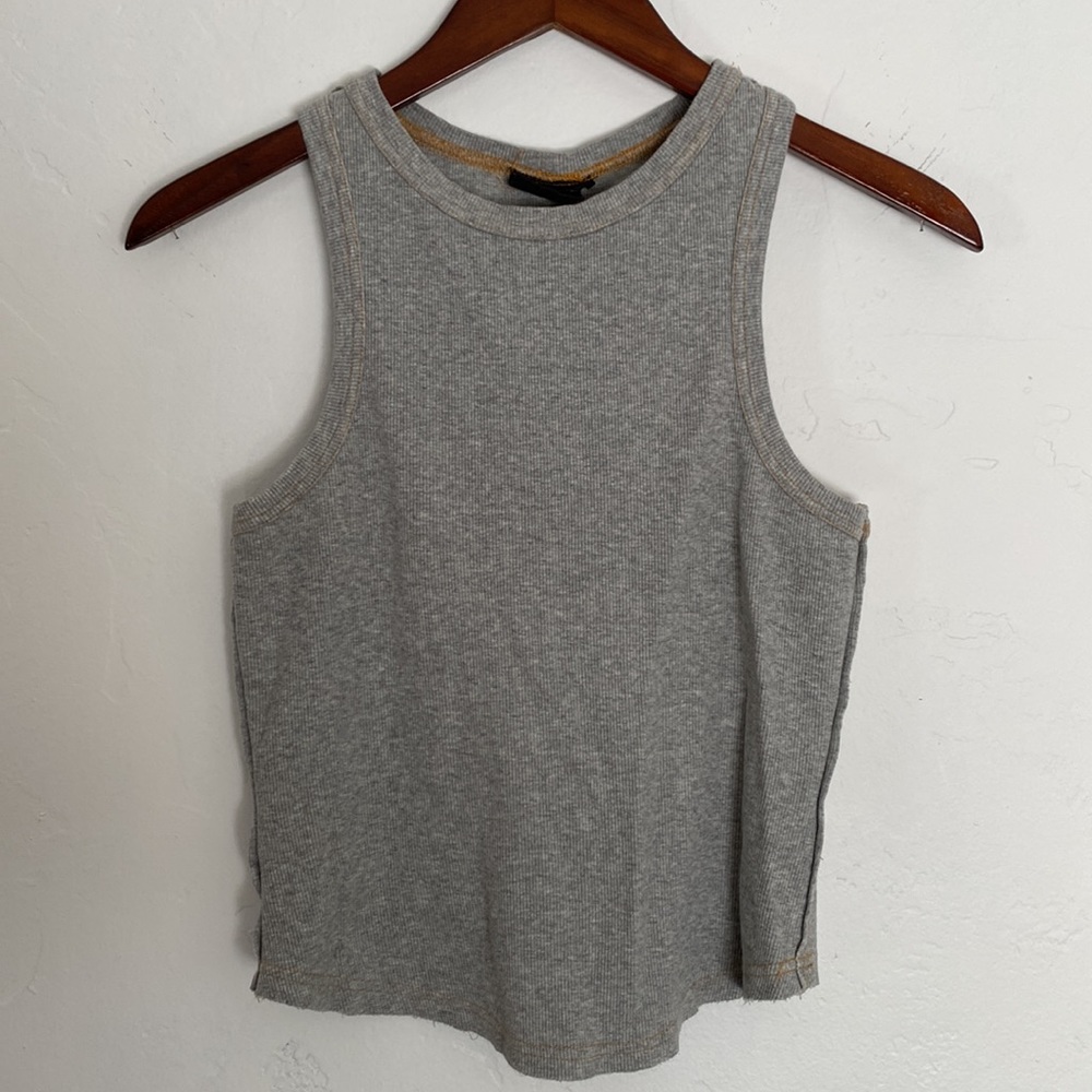 URBAN OUTFITTERS TANK